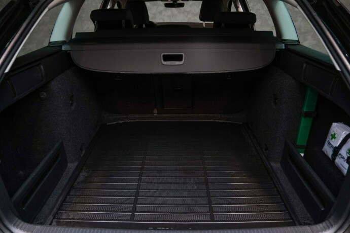 skoda-octavia-diesel-2020-big-32