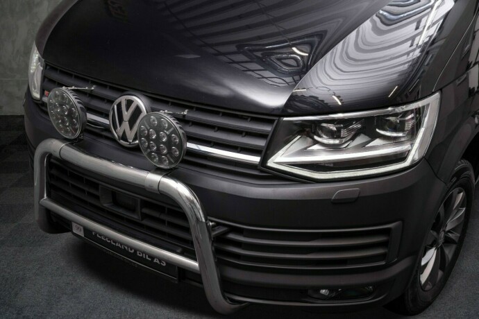 volkswagen-transporter-diesel-2017-big-4