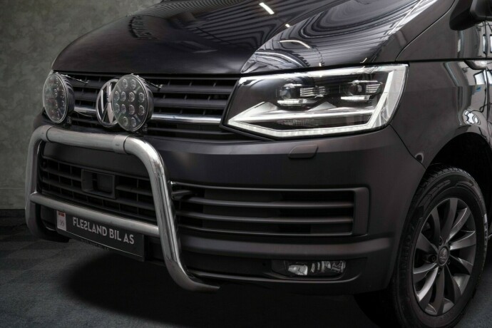volkswagen-transporter-diesel-2017-big-2