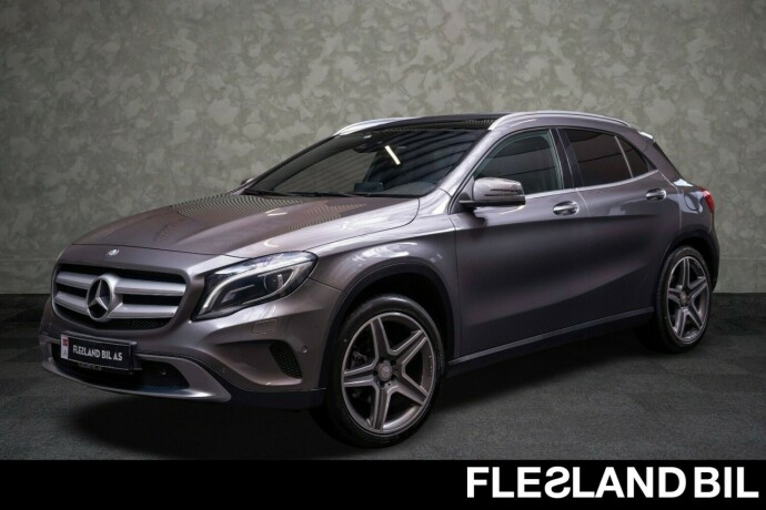 mercedes-benz-gla-bensin-2016-big-0