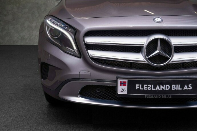 mercedes-benz-gla-bensin-2016-big-6