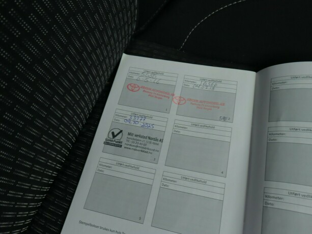 toyota-auris-bensin-2015-big-18