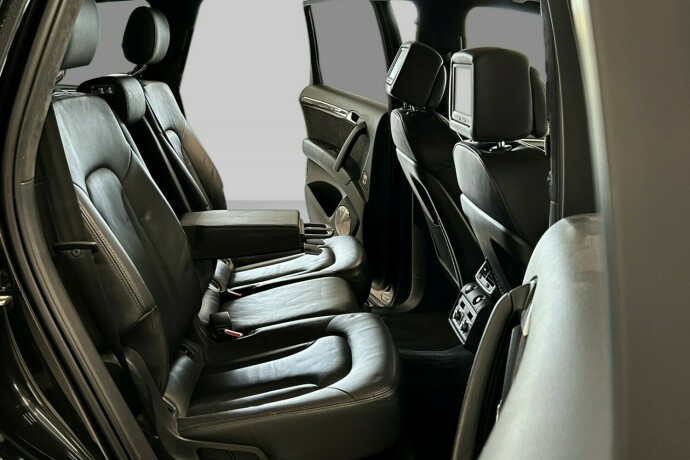 audi-q7-diesel-2010-big-16