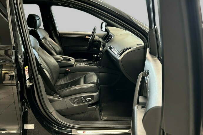 audi-q7-diesel-2010-big-10