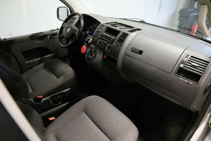 volkswagen-transporter-diesel-2007-big-8