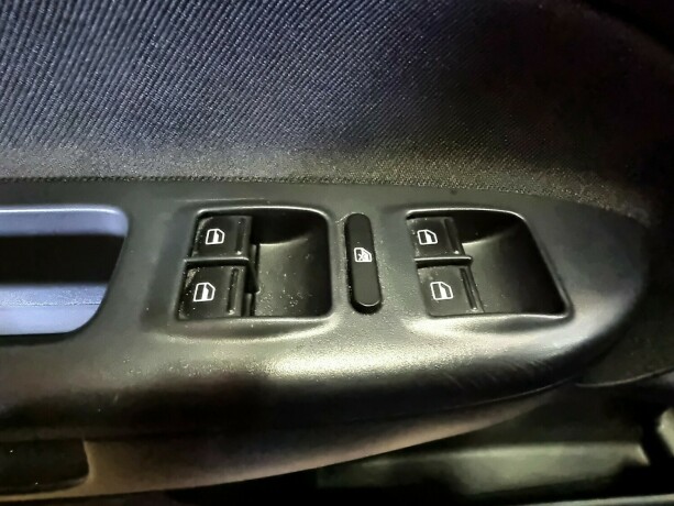 skoda-octavia-diesel-2013-big-18