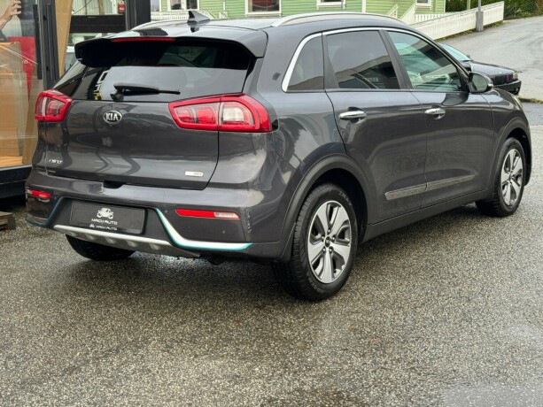 kia-niro-elektrisitetbensin-2019-big-4