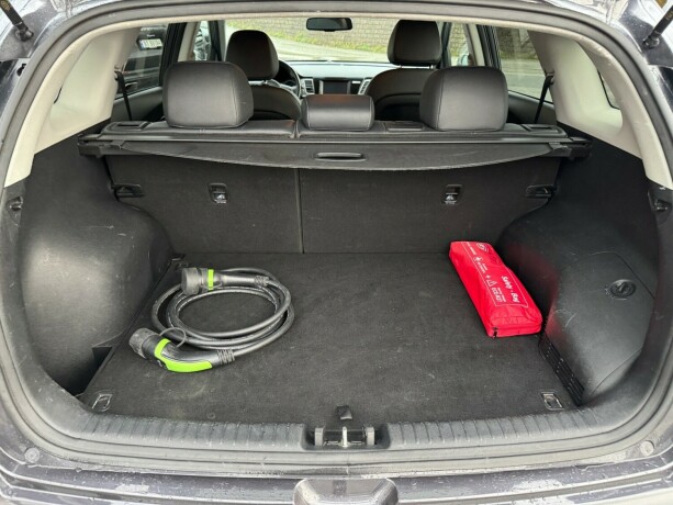 kia-niro-elektrisitetbensin-2019-big-20