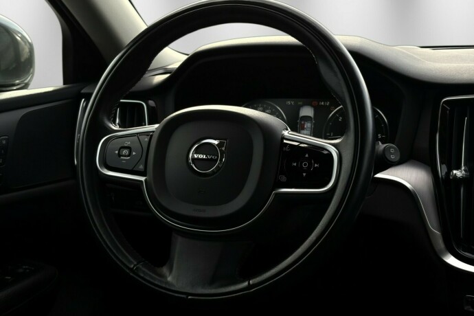 volvo-v60-cross-country-diesel-2020-big-14
