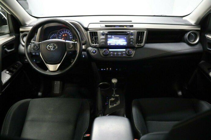 toyota-rav4-bensin-2014-big-6