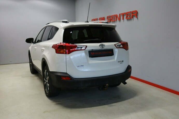 toyota-rav4-bensin-2014-big-3