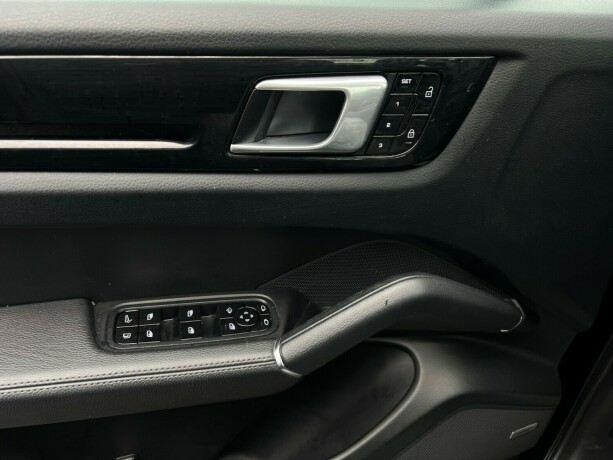 porsche-cayenne-coupe-elektrisitetbensin-2020-big-23