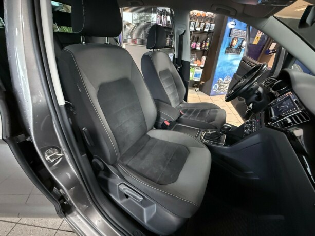 volkswagen-golf-sportsvan-bensin-2017-big-27