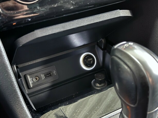 volkswagen-golf-sportsvan-bensin-2017-big-19