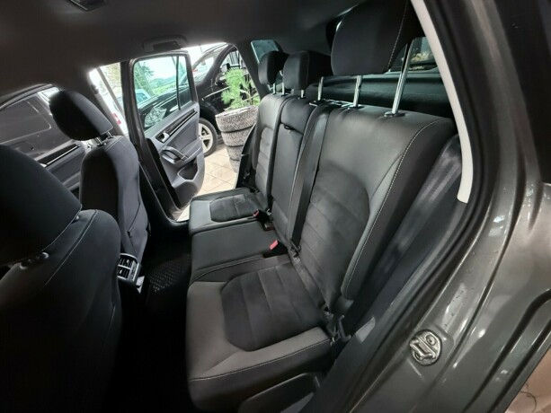 volkswagen-golf-sportsvan-bensin-2017-big-31