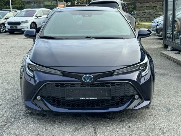 toyota-corolla-elektrisitetbensin-2021-big-1