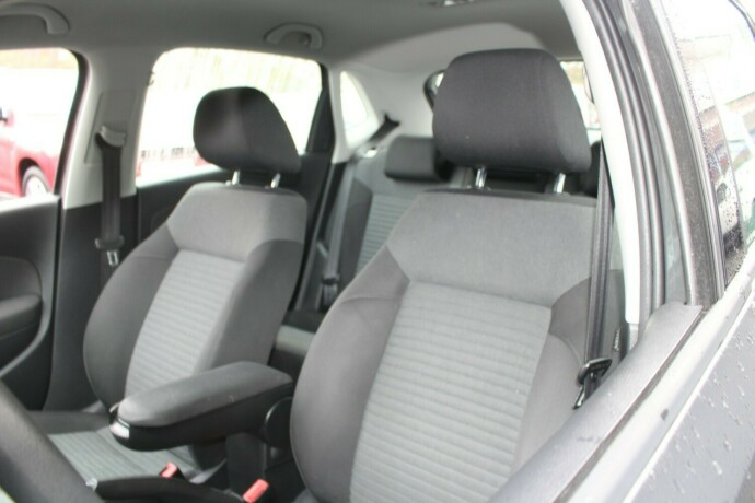 volkswagen-polo-bensin-2010-big-4