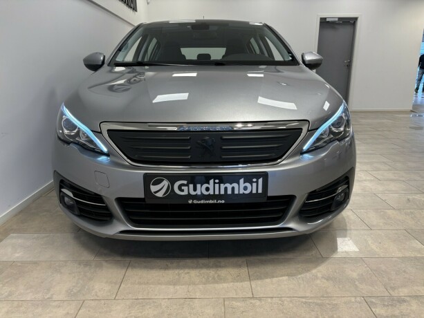 peugeot-308-bensin-2019-big-5
