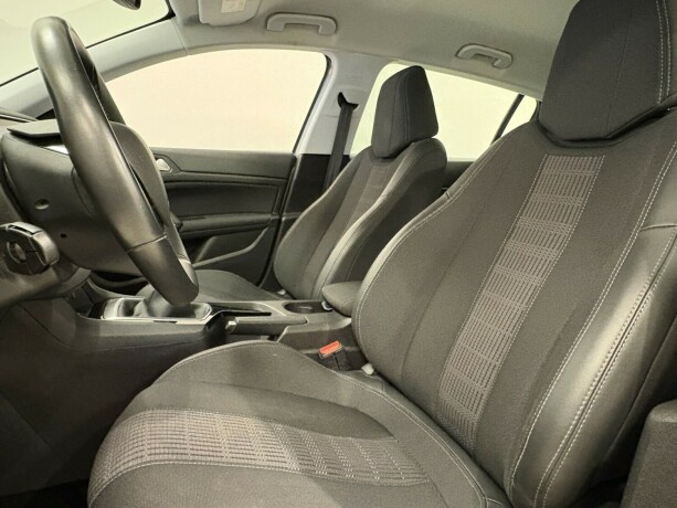 peugeot-308-bensin-2019-big-7