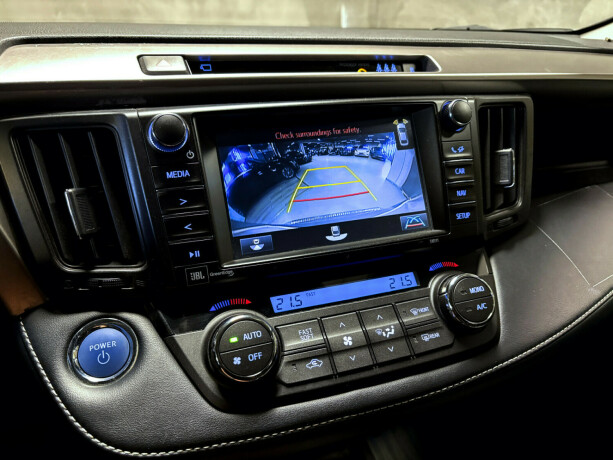 toyota-rav4-elektrisitetbensin-2019-big-10
