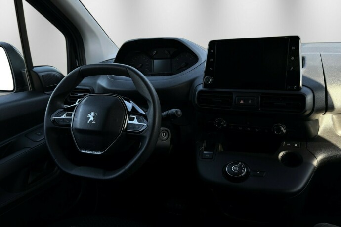 peugeot-partner-diesel-2019-big-13
