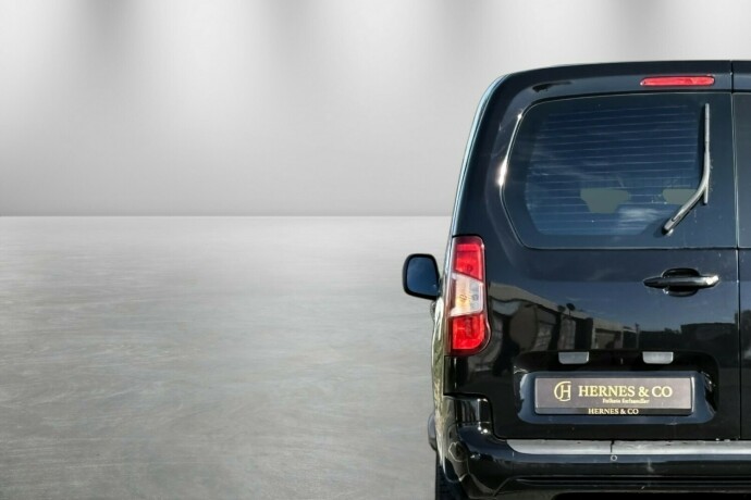 peugeot-partner-diesel-2019-big-8