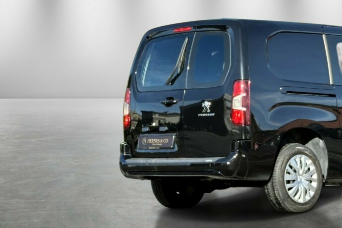 peugeot-partner-diesel-2019-big-5