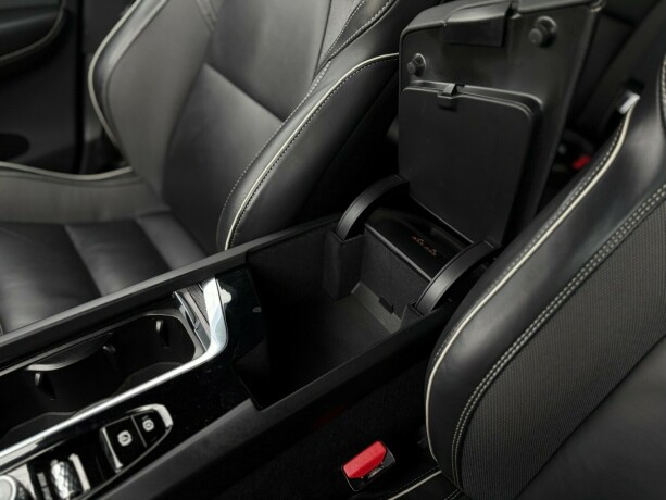 volvo-xc-60-elektrisitetbensin-2020-big-38