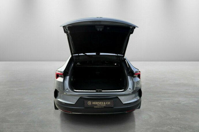 polestar-4-elektrisitet-2025-big-9