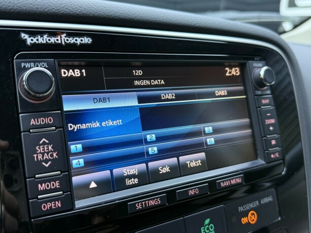 mitsubishi-outlander-elektrisitetbensin-2014-big-20