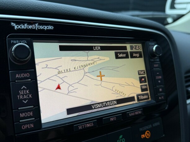 mitsubishi-outlander-elektrisitetbensin-2014-big-17
