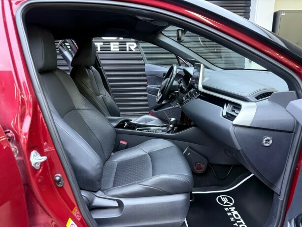 toyota-c-hr-elektrisitetbensin-2019-big-29