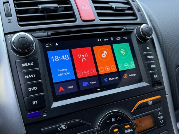 toyota-auris-diesel-2011-big-17