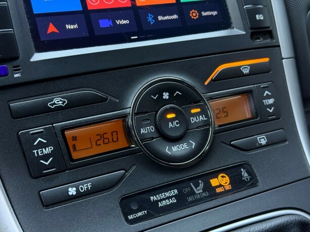 toyota-auris-diesel-2011-big-22