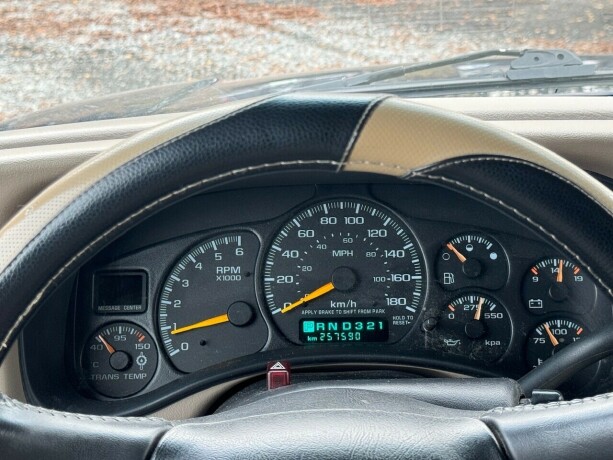 gmc-yukon-bensin-2001-big-20