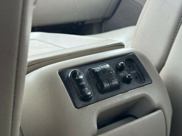 gmc-yukon-bensin-2001-big-24