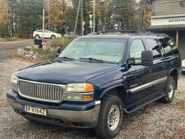 gmc-yukon-bensin-2001-big-3