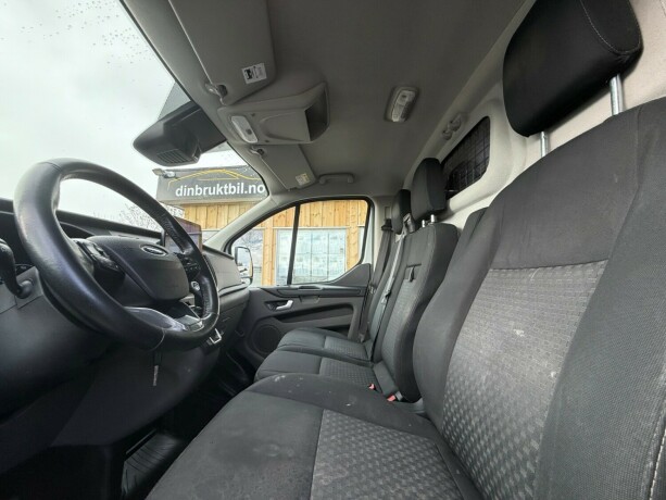 ford-transit-custom-diesel-2020-big-15