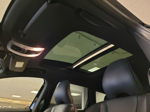 volvo-xc-60-diesel-2017-big-28