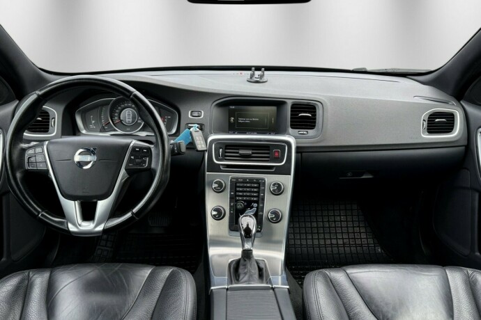 volvo-s60-bensin-2014-big-18