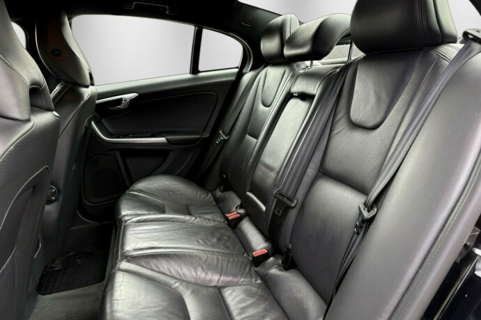 volvo-s60-bensin-2014-big-36