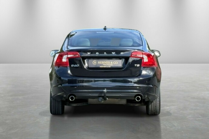 volvo-s60-bensin-2014-big-5