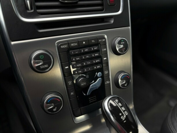 volvo-s60-bensin-2014-big-25