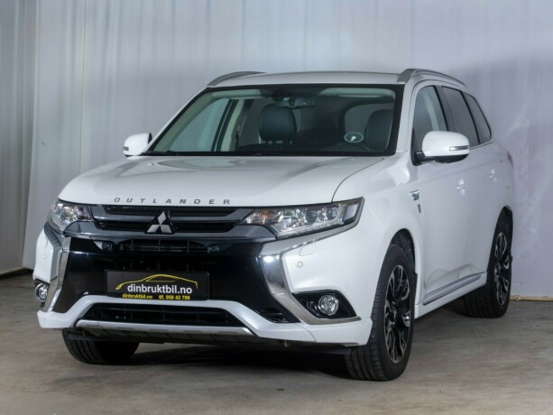 mitsubishi-outlander-elektrisitetbensin-2016-big-2