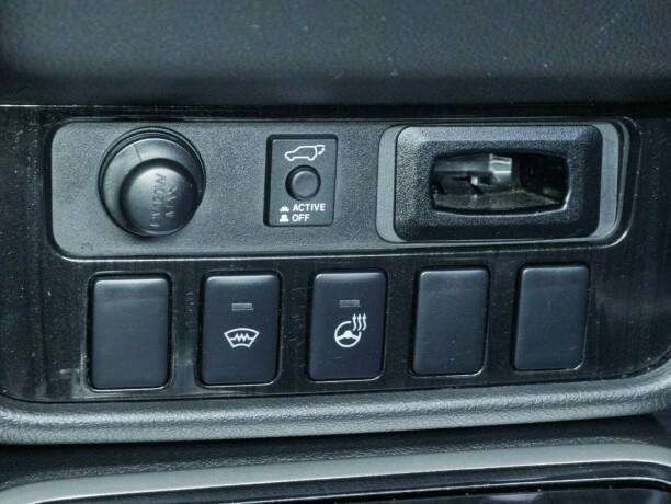 mitsubishi-outlander-elektrisitetbensin-2016-big-39