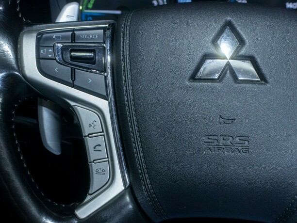 mitsubishi-outlander-elektrisitetbensin-2016-big-29