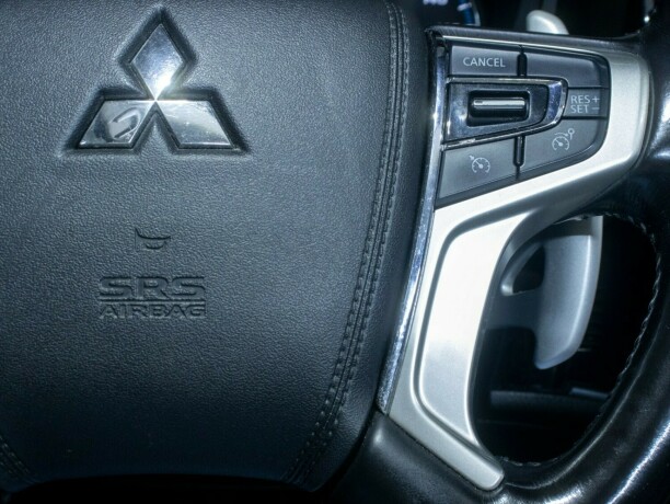 mitsubishi-outlander-elektrisitetbensin-2016-big-30