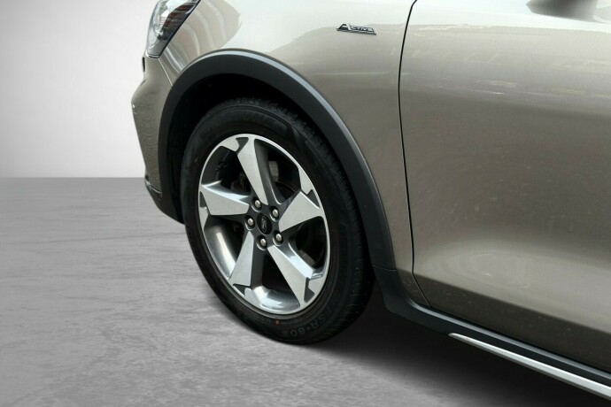 ford-focus-bensin-2019-big-9