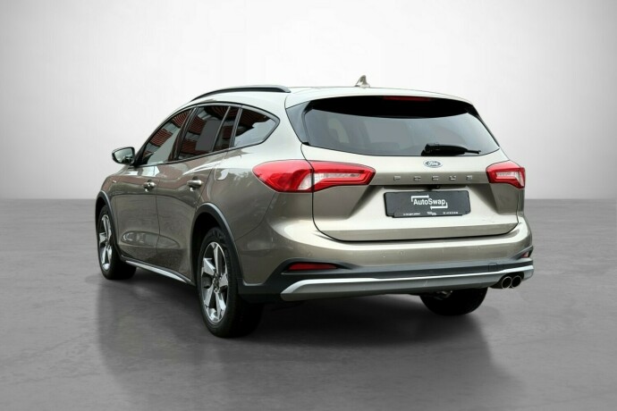 ford-focus-bensin-2019-big-4