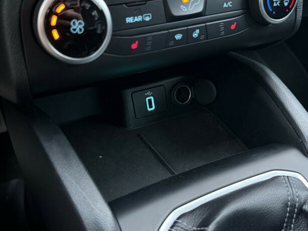 ford-focus-bensin-2019-big-26